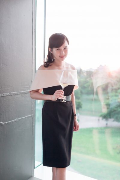 無論順境逆境都感恩，從小事開始，神必給予源源不絕豐盛!