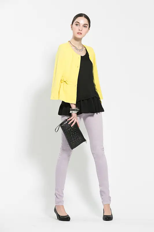 空氣感壓摺肩鏤空蕾絲七分袖上衣